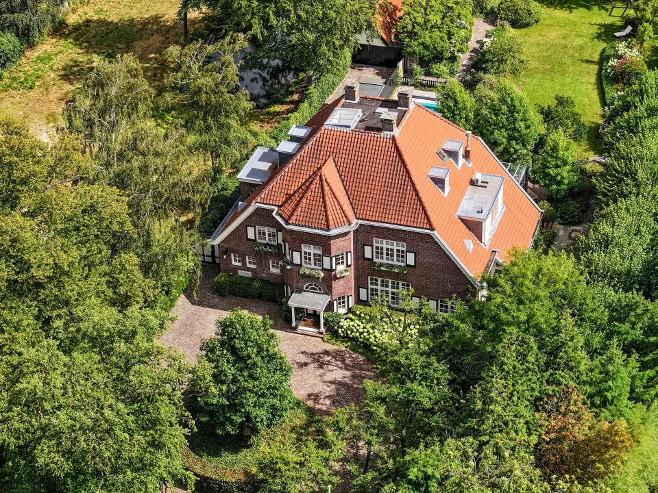 Oosteinde 34, VOORBURG