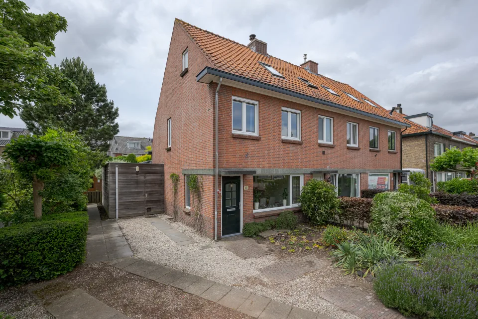 Leidseweg 411, Voorschoten