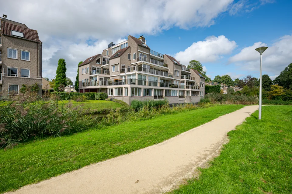 Buizerderf 25, Voorschoten